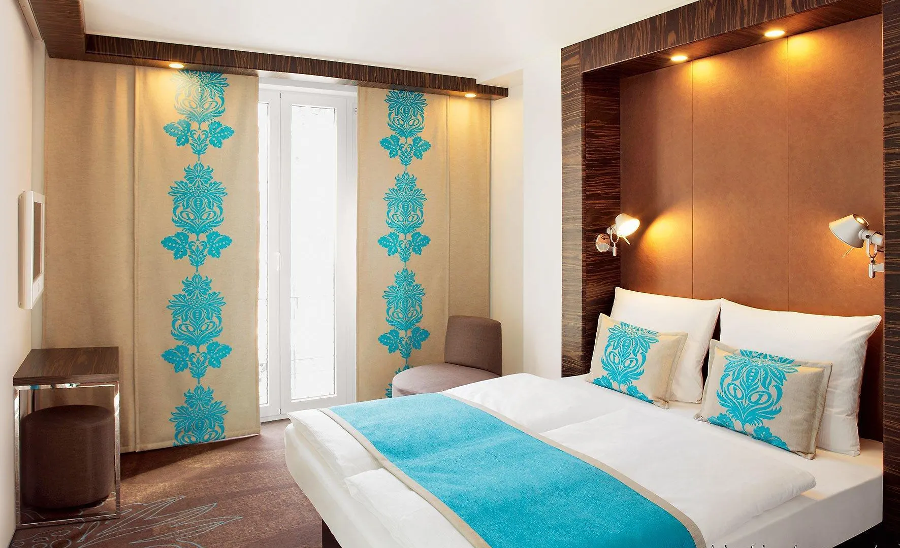 Motel One Berlin-Bellevue 3*, Berlin Germany